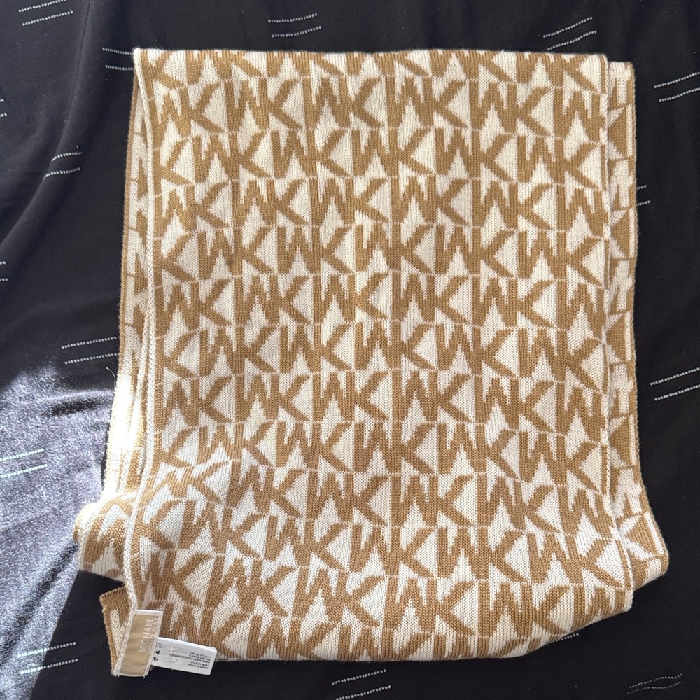 Michael Kors Gold and Cream Patterned Scarf